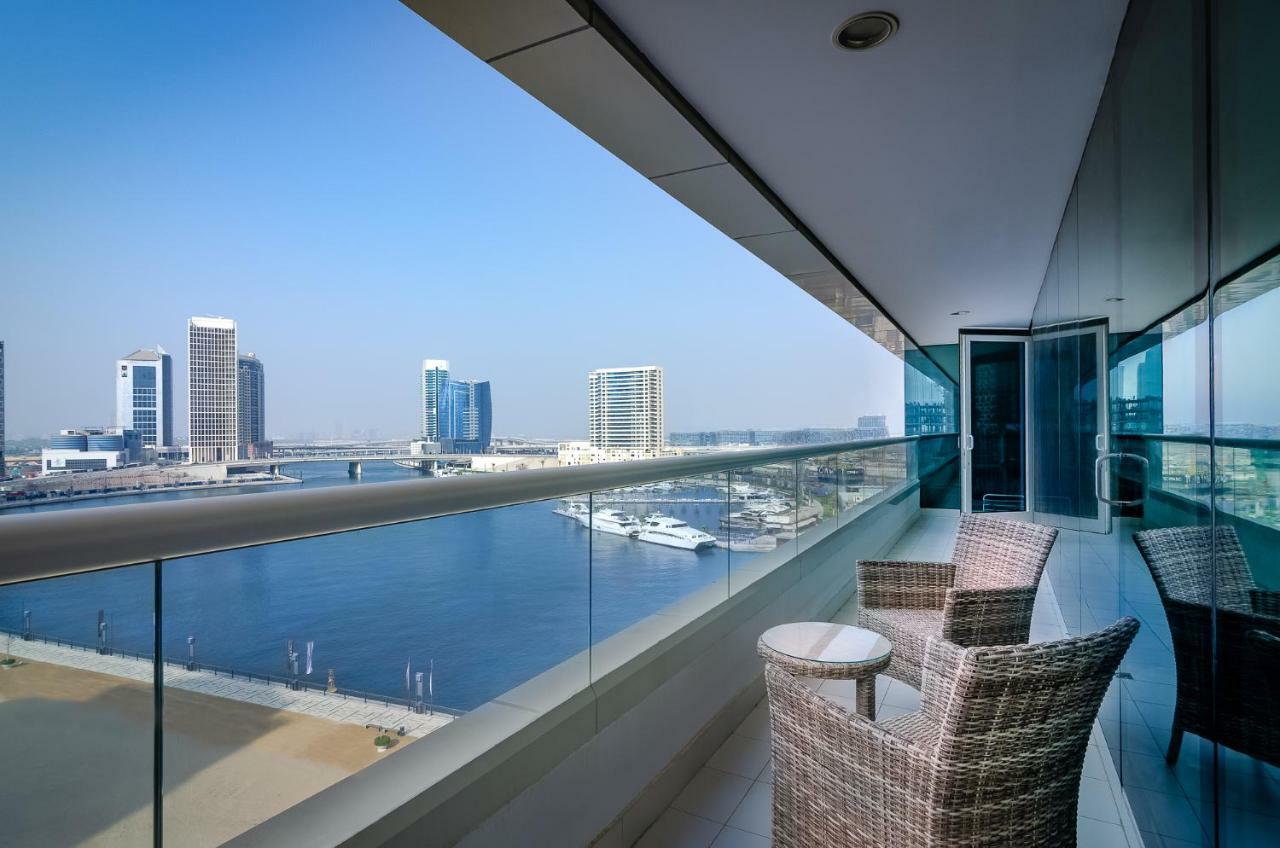 Waterfront Downtown- Damac Maison Canal View Дубай Екстер'єр фото